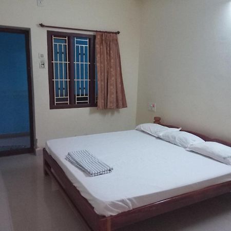 Pillaittiruvasal Sakthi Guest House & Residency, By Saraswathi Groups, Thirunallar, Karaikal المظهر الخارجي الصورة